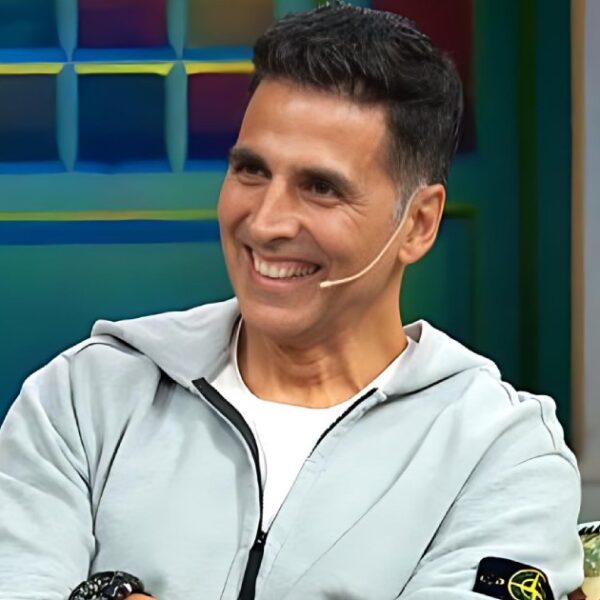 'Akshay Kumar ने दो बोरीवली फ्लैट 7.10 करोड़ में बेचकर 90% से ज्यादा का मुनाफा कमाया - पूरी जानकारी यहाँ!'