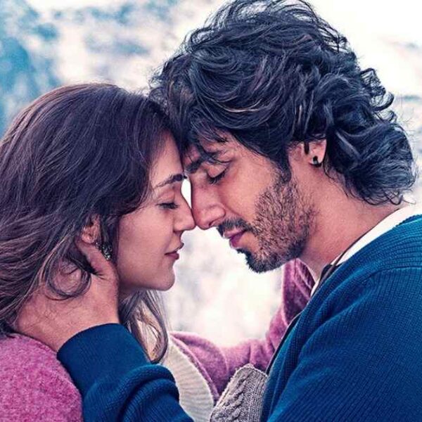 ' Saiyaara का टाइटल ट्रैक इतिहास रचता है—पहला भारतीय गाना जो Spotify के वैश्विक 50 चार्ट में टॉप पर आया! अंतरराष्ट्रीय कलाकारों को पीछे छोड़ते हुए'