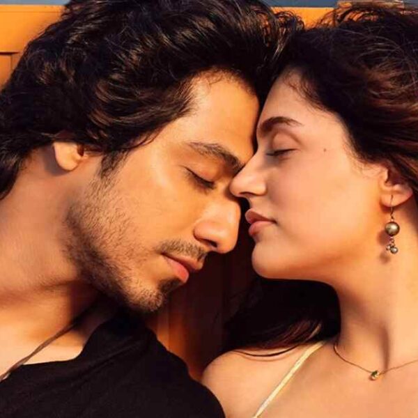  Saiyaara की OTT रिलीज: 150 करोड़+ बॉक्स ऑफिस हंगामे के बीच डिजिटल फैंस के लिए बुरी खबर, कब और कहाँ देखें Ahaan Panday की फिल्म?