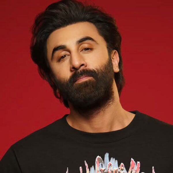 'Dhoom 4 कास्ट की चर्चा: YRF ने रणबीर कपूर के साथ मुख्य भूमिका के लिए तेलुगू स्टार से बातचीत शुरू की?'