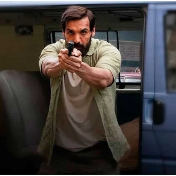 'Tehran: जॉन अब्राहम और मनुषी छिल्लर की जासूसी कहानी जो अब पुरानी हो चुकी है'