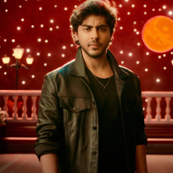 <p>'The Ba***ds Of Bollywood की पहली झलक: अरे आर्यन खान, अगर तुम कहो तो थोड़ा ज्यादा की आदत डाल लेंगे! पेनिस. अगर भाई-भतीजावाद इतना फायदेमंद है, तो मैं तैयार हूँ!'</p>