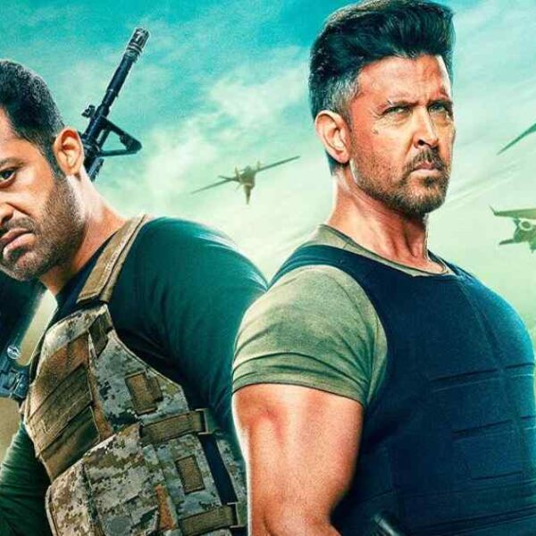 'War 2 X की समीक्षा: "सबसे खराब एक्शन फिल्म" या "सर्वश्रेष्ठ में से एक" - नेटिज़न्स में मतभेद!'