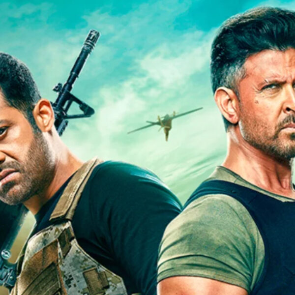 'War 2 के पोस्ट-क्रेडिट सीन की समझ: Hrithik Roshan और Jr NTR की फिल्म के अंत में कौन सा जासूस यूनिवर्स का विलेन आता है?'