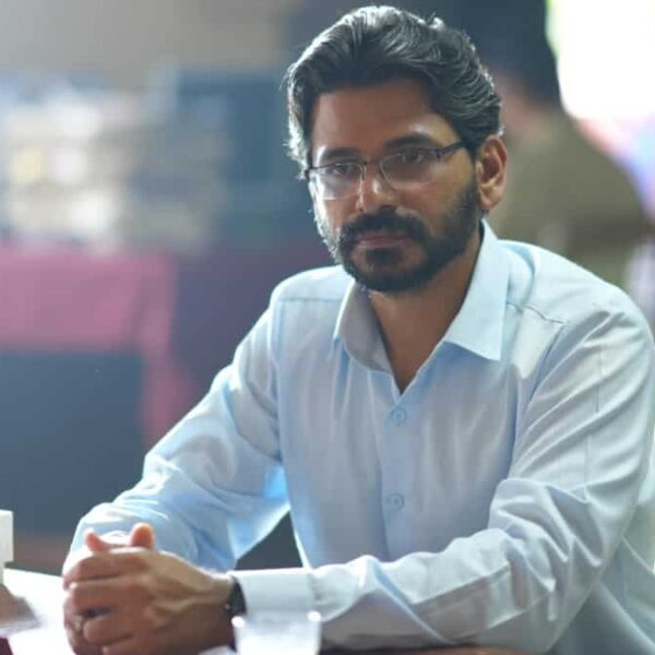 'Shodha सीरीज की समीक्षा: Khoj रीमेक एक बेहतर थ्रिलर है, जिसमें दिलचस्प और तार्किक कहानी है 3.0/5 ZEE5'
