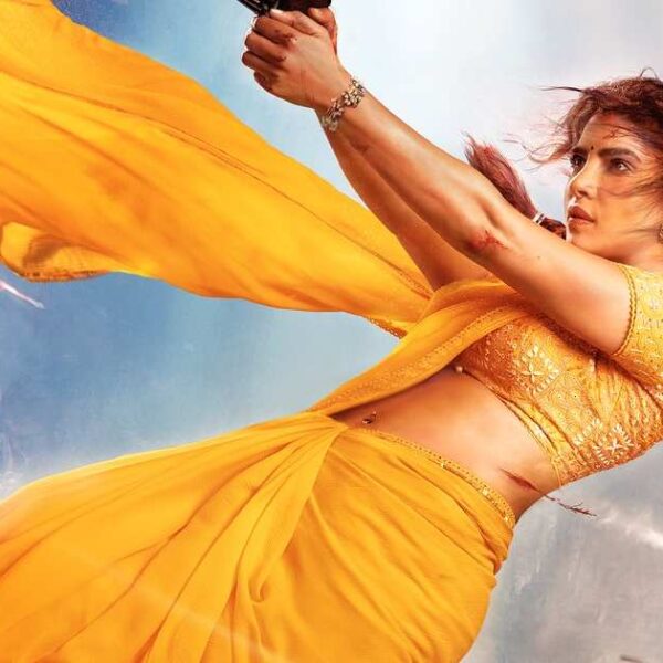 'Varanasi: Mandakini पोस्टर का असर: प्रियंका चोपड़ा जोनस ने इंटरनेट तोड़ दिया...'