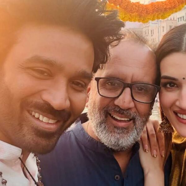 तेरे इश्क में: धनुष, कृति सेनन और टीम ने श्रीमान दगडुशेठ का दौरा किया...