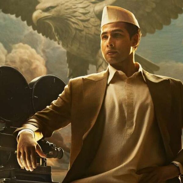 'सिद्धांत चतुर्वेदी निभाएंगे प्रसिद्ध फिल्म निर्माता वी. शांताराम का किरदार एक महाकाव्य जीवनी में...'