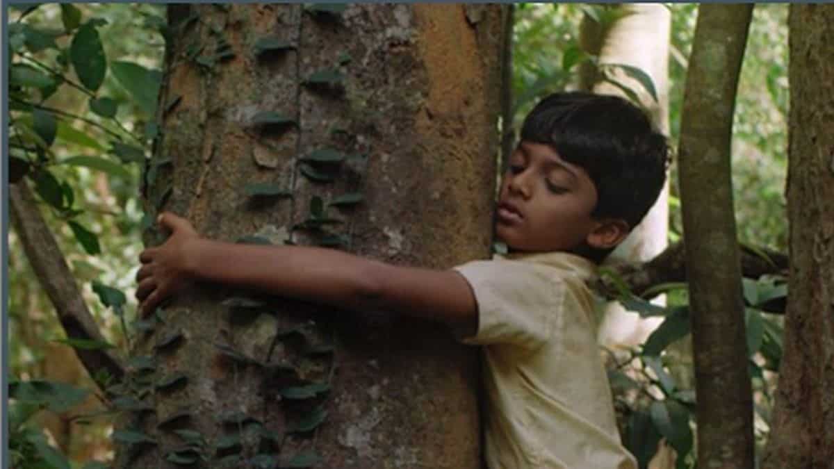 'Neeli Hakki फिल्म की समीक्षा: गणेश हेगड़े ने एक बच्चे की नजर से घर और अपनापन के विचार की खोज की'