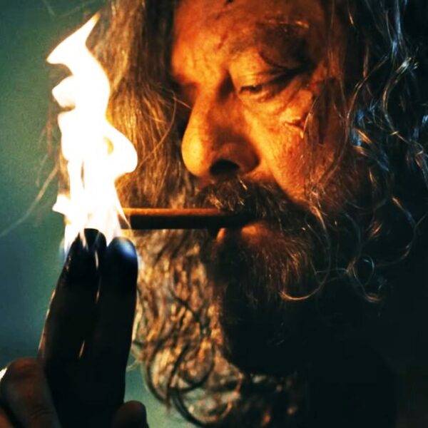 'Khalnayak Returns पहले नज़र की समीक्षा: संजय दत्त का यह दमदार और जानवरों सा रूप, जिसमें बैकग्राउंड म्यूजिक "चोली के पीछे" जैसा है, मुझे सोचने पर मजबूर कर रहा है – क्यों?'